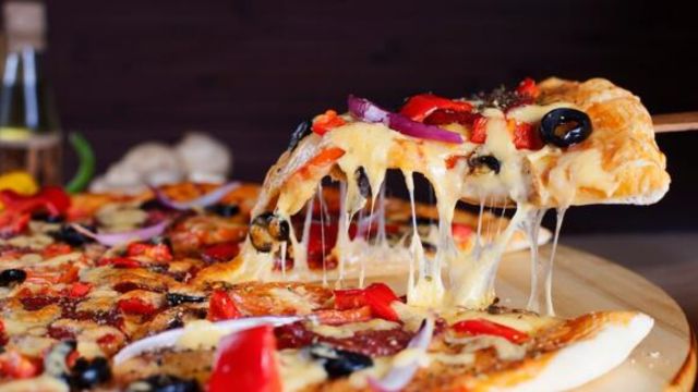 Local Pizzeria Faces Temporary Closure Following Florida State Inspection